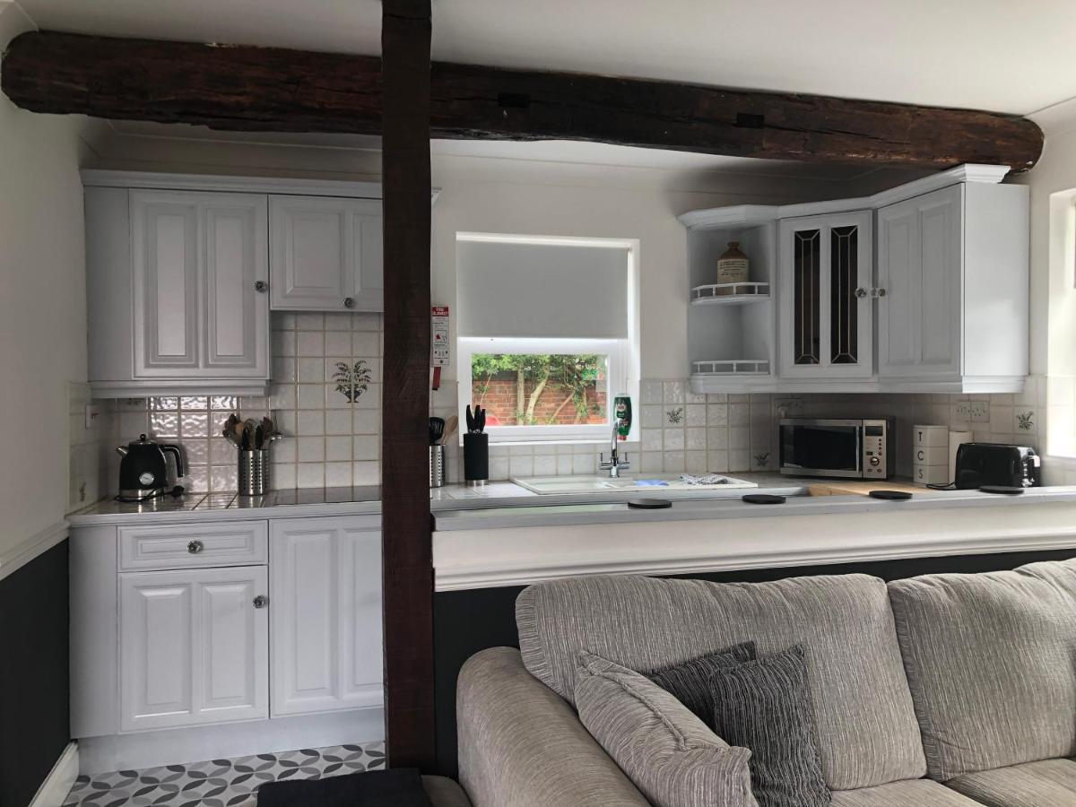 The Garden Suite Denby Village 外观 照片